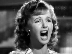 A atriz Madeleine LeBeau, em cena de "Casablanca". (Foto: Reprodução)