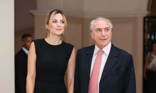 Marcela e o filho moram em São Paulo e não costumam viajar com frequência a Brasília, somente em casos específicos, como a posse de Temer como vice-presidente em 2011 e 2015. (Foto: Bruno Poletti/Folhapress)