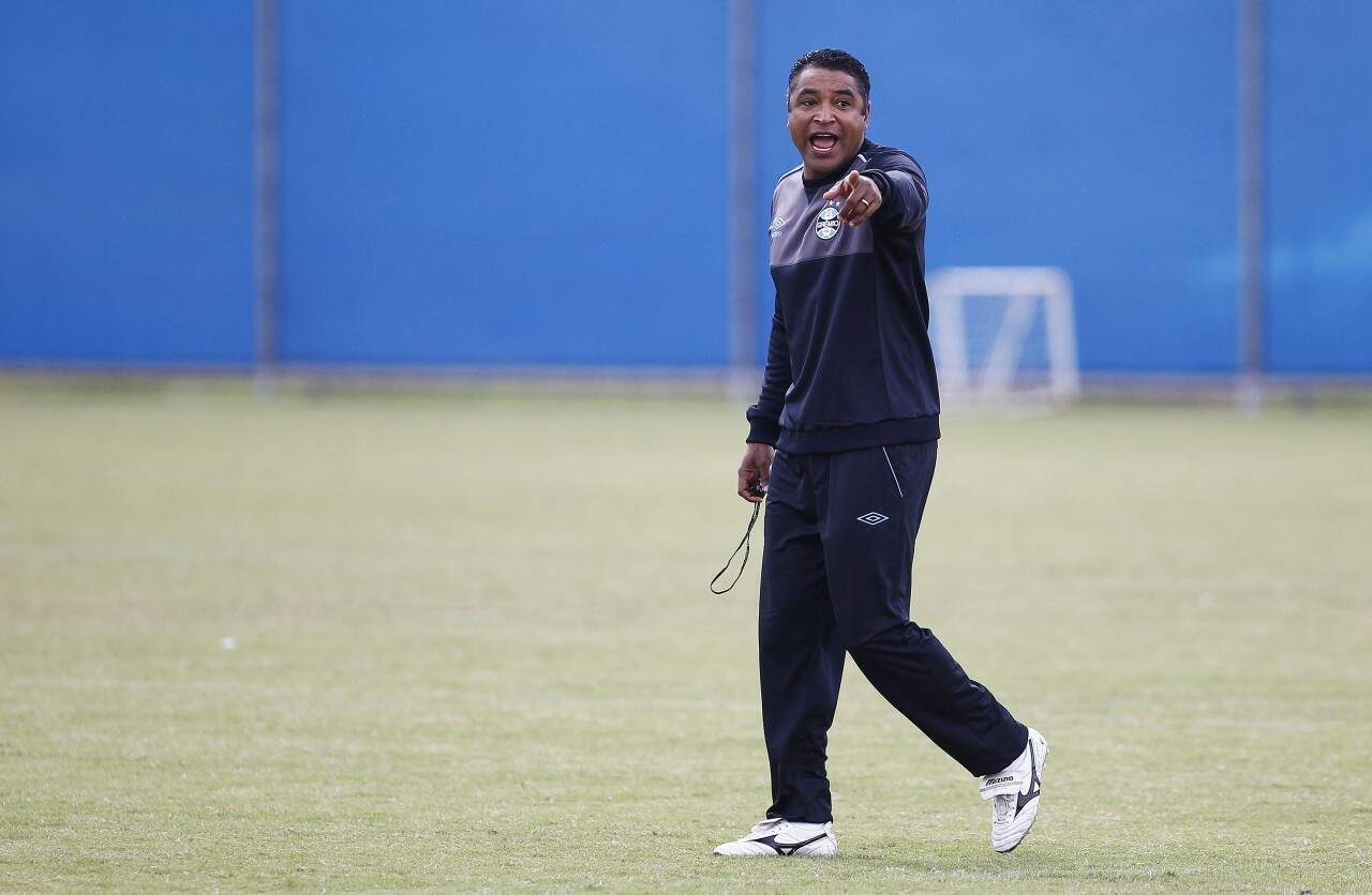 Técnico Roger deve receber reforços para o time no Brasileirão. (Foto: Lucas Uebel/Grêmio)