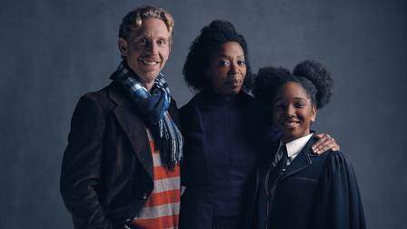 Ron (Paul Thornley), Hermione (Noma Dumezweni) e a filha deles, Rose Granger-Weasley (Cherrelle Skeete). (Foto: Reprodução)