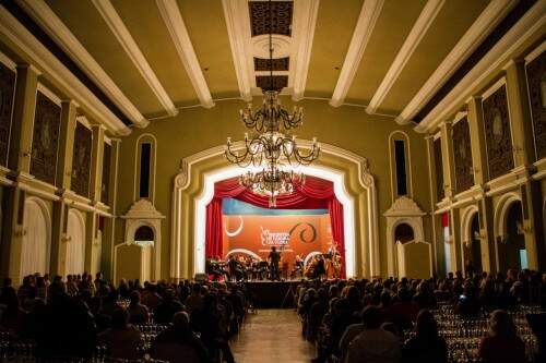 Em concerto gratuito, a Orquestra de Câmara da Ulbra vai se apresentar neste domingo, dia 5, às 19h, na Associação Leopoldina Juvenil, em Porto Alegre.(Foto: Equipe Nathan Carvalho/Divulgação)