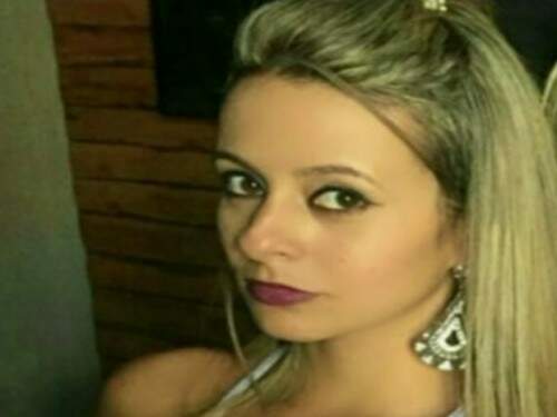 Nayane Maria foi atingida com garrafa durante briga em show (Foto: Reprodução/TV Anhanguera)