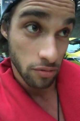 Pablo conta que foi chutado por seguranças em uma festa. (Foto: Reprodução)