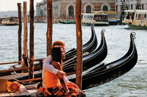 A amorosíssima Veneza (Itália) é um destino para (re)encontrar a fórmula do amor. (Foto: Reprodução)