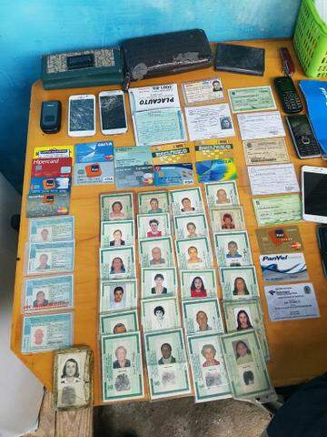 Documentos subtraídos de pessoas idosas.(Foto:MP/Divulgação)