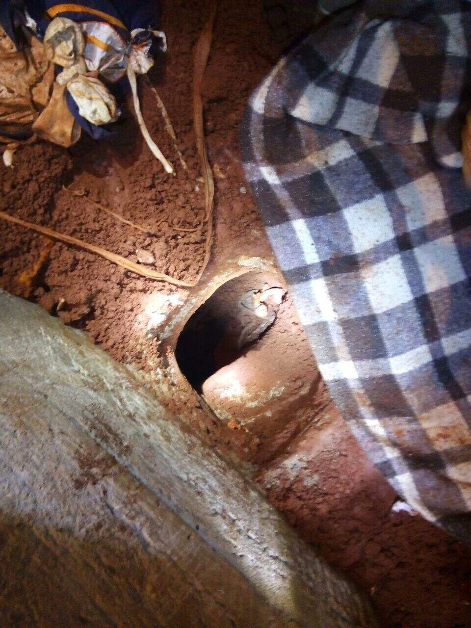 Passagem foi descoberta durante serviço de manutenção de esgoto. (Foto: Presídio Regional de Passo Fundo/Divulgação)