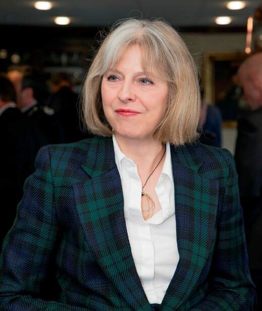 A primeira-ministra Theresa May: união entre elegância e pulso firme. (Foto: Reprodução)
