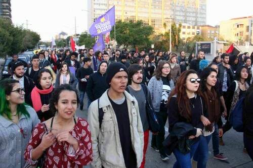 Manifestação terminou em frente à sede do Ministério Publico. (foto: Jackson Ciceri/ o Sul)