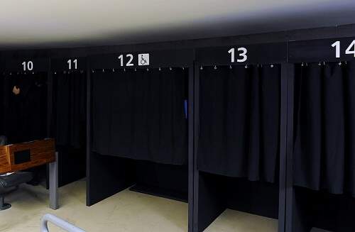 Cabine de votação dos parlamentares. (foto: Gustavo Lima / Câmara dos Deputados)