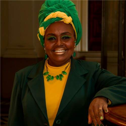 Estilo verde-amarelo: Ângela Santos. (Foto: Pedro Antonio Heinrich/especial)