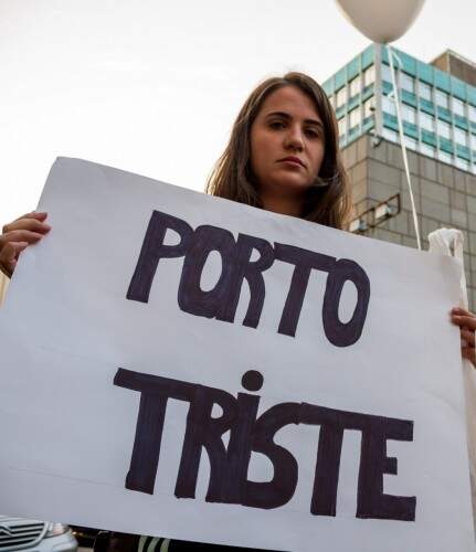 No detalhe: a face que escancara a tristeza de todos os porto-alegrenses com a segurança da capital. (Foto: Pedro Antonio Heinrich/especial)