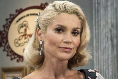 Flávia Alessandra em "Êta Mundo Bom". (Foto: Reprodução) 