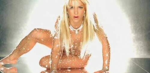 Britney Spears no clipe de "Toxic", de 2003. (Foto: Reprodução)