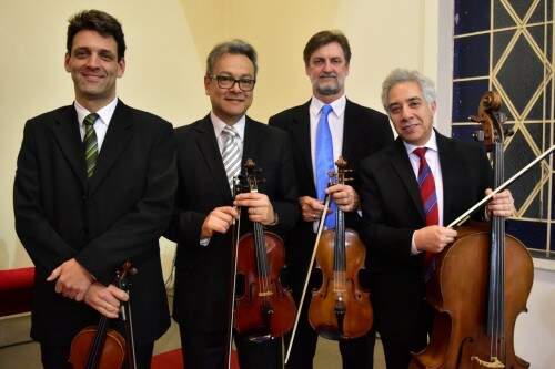 Paulo Barcelos, Geraldo Moori, Delmar Breunig e Deolindo de Azambuja formam o Quarteto Pró-música. (Foto: Mariana Sirena/divulgação)