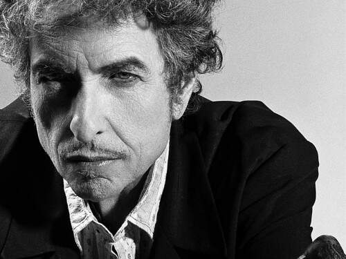 He did it again: mais uma vez, a música e poesia de Bob Dylan surpreenderam o mundo. (Foto: Reprodução)