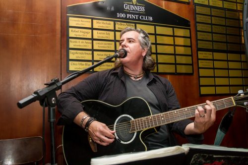 Soltando a voz: Marcio Massa. (Foto: Pedro Antonio Heinrich/especial)