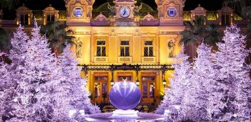 Pronta para o natal: a Place du Casino de Monte-Carlo. (Foto: Reprodução)