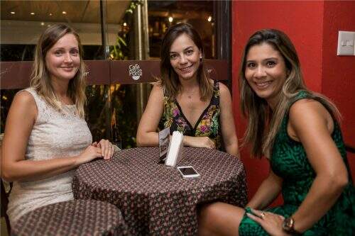 Raquel Hunsche e Renata Riboni com Cristina Franco participaram da noite gastronômica. (Foto: Pedro Antonio Heinrich/especial)