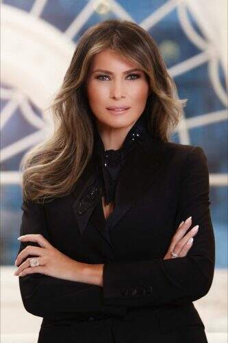 Foto oficial da primeira-dama americana, Melania Trump. Foto: Casa Branca/Divulgação)