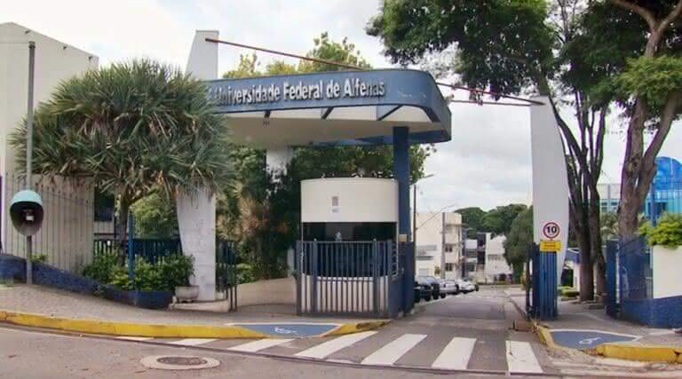 Universidade Federal de Alagoas pede afastamento de funcionário acusado de transfobia - Jornal O Sul - Jornal O Sul