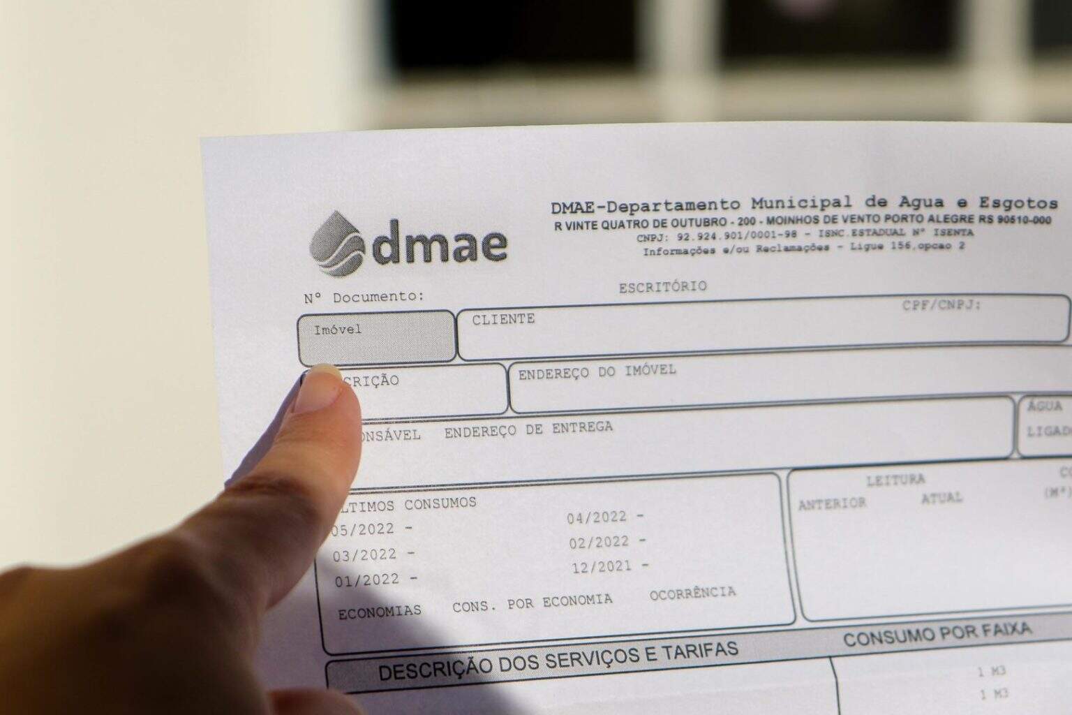 As páginas falsas na internet oferecem serviços como emissão da segunda via da conta de água Foto: Luciano Lanes/PMPA