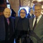 65 anos (56)