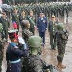 50 militares e civis recebem medalhas do exército no Dia do Soldado