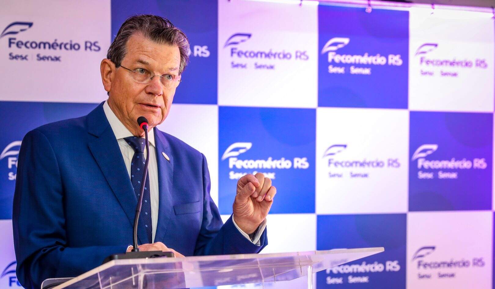 Mérito Comercial CNC.