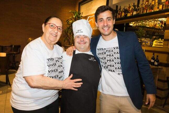 Sarita Zinger, André Cardoso e Vitor Freiberg