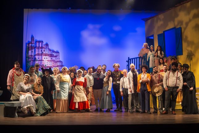 Membros da Companhia de Ópera do RS