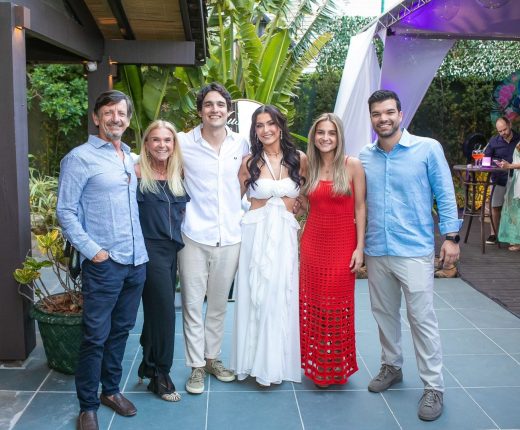 André Jobim, Andrea Duarte, Francisco, Mariana, Vitória Martins e Alan Elbling