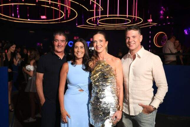Roges e Rafaela Erdmann e Tiana Burmann e Fernando Bastos