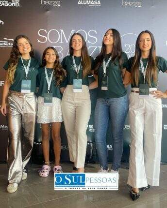 Luize Spolavori, Catarina Spolavori, Maria Carolina Souza, Maria Clara Hoff e Maria Eduarda Souza