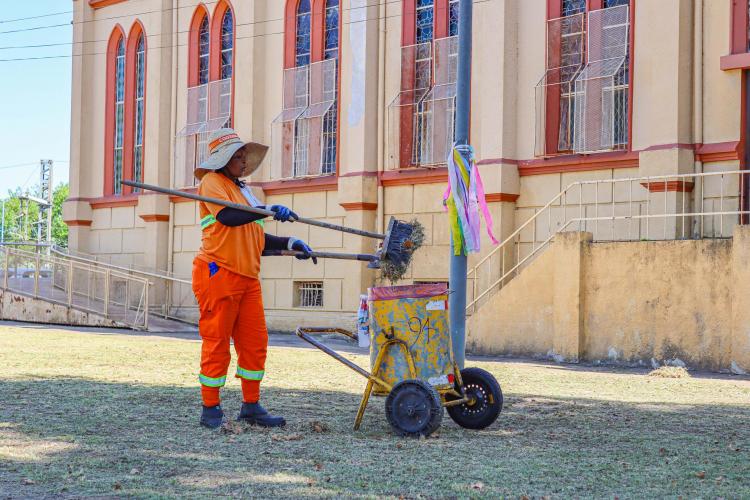 Vias de Porto Alegre são preparadas para a procissão de Nossa Senhora dos Navegantes