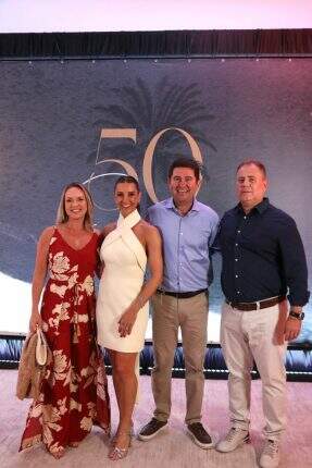 Carla Molz Maria, Aline, Jerônimo e Nilton Leonel Arnecke Maria