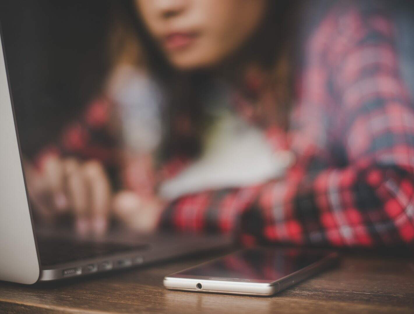 Relatório interno do Facebook cita brasileiros ao avaliar vício em redes sociais