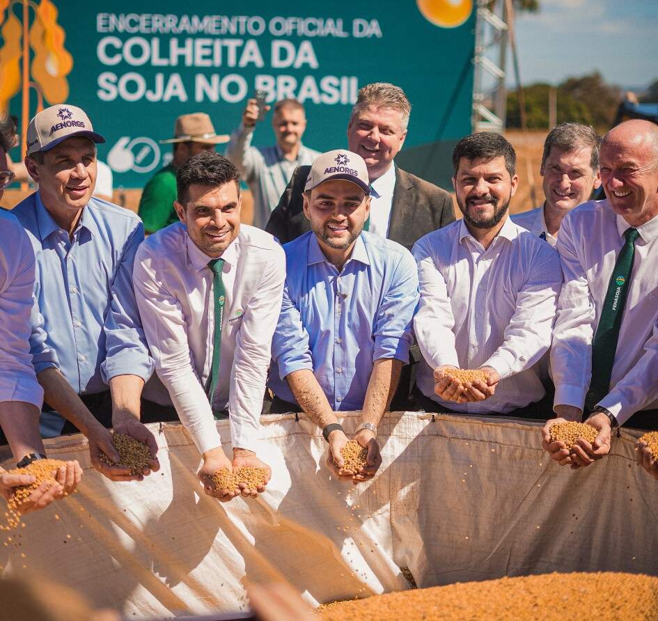 Gabriel Souza abre Fenasoja com cobrança ao governo federal