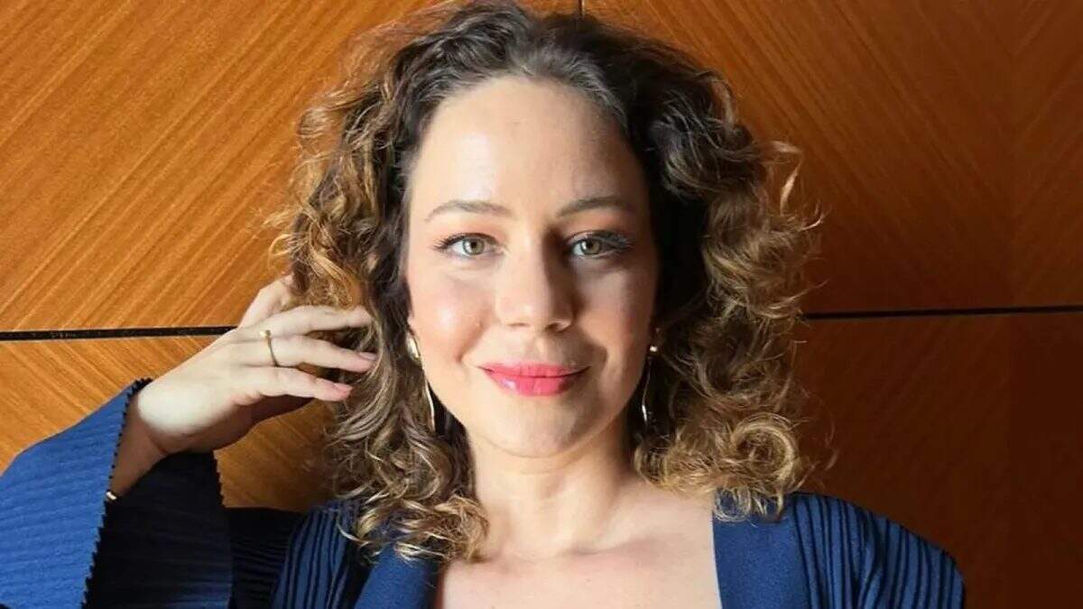 Leandra Leal se declara aos filhos e à mãe: “Viva a maternidade”