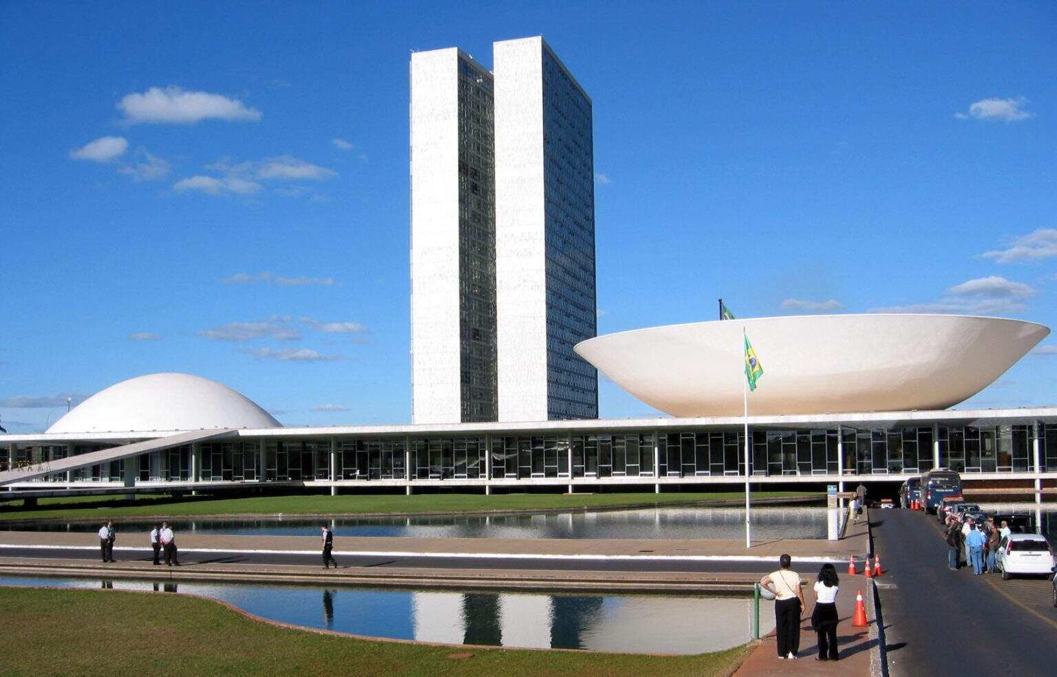 Jornada de trabalho: a proposta sobre o fim da escala 6×1 continua parada no Senado
