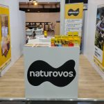 Estande da Naturovos e Uêvo na SIAL em Paris , França. Crédito divulgação. - Copia